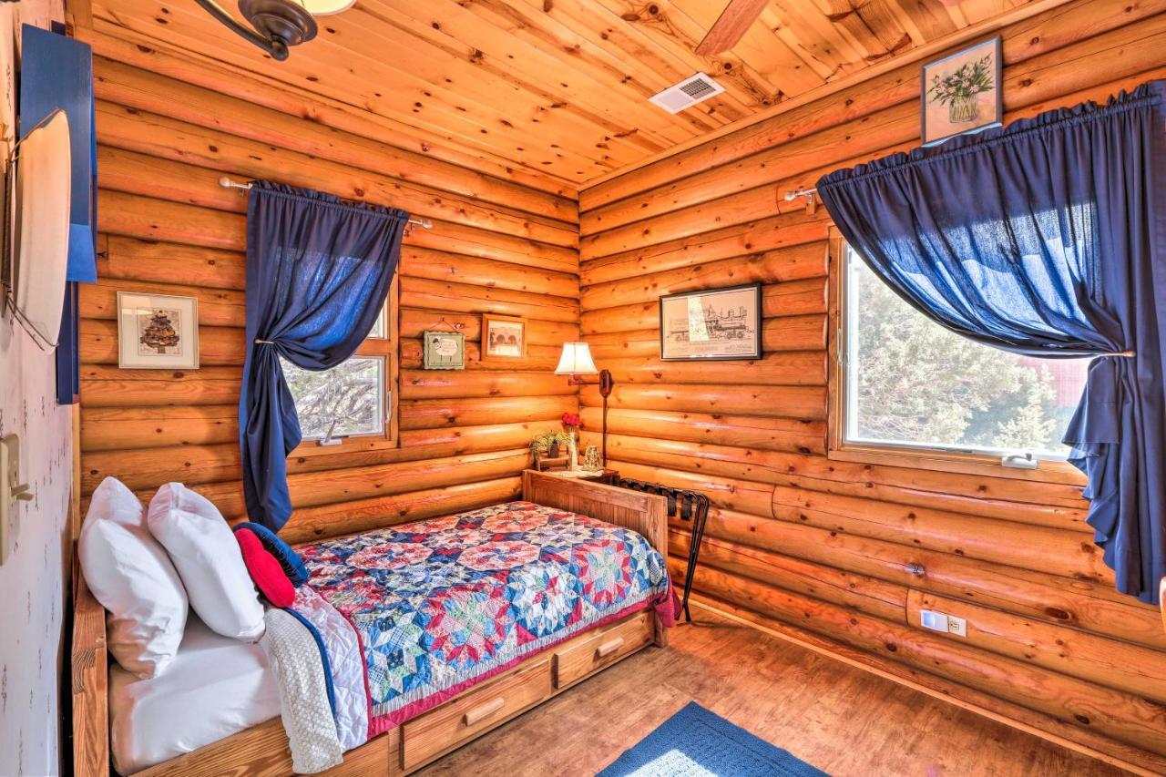 Quaint Williams Cabin Near Grand Canyon Bagian luar foto